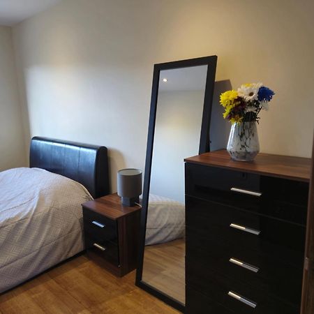 Self-Catering Extended Family Home Edimburgo Exterior foto